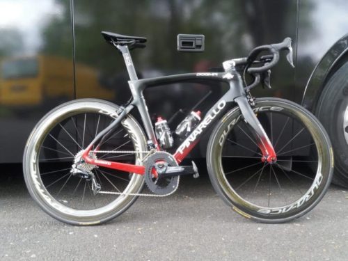 http://www.cyclingnews.com/features/chris-froomes-pinarello-dogma-f12-gallery/