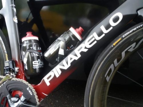 http://www.cyclingnews.com/features/chris-froomes-pinarello-dogma-f12-gallery/