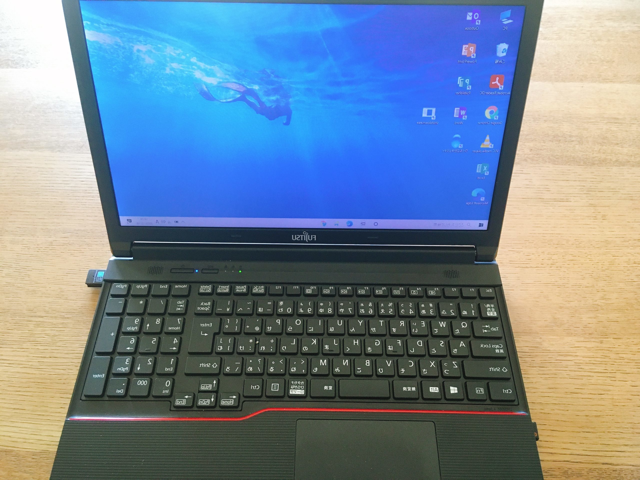 Z12 FUJITSU ノートパソコン MA574 office整備済み