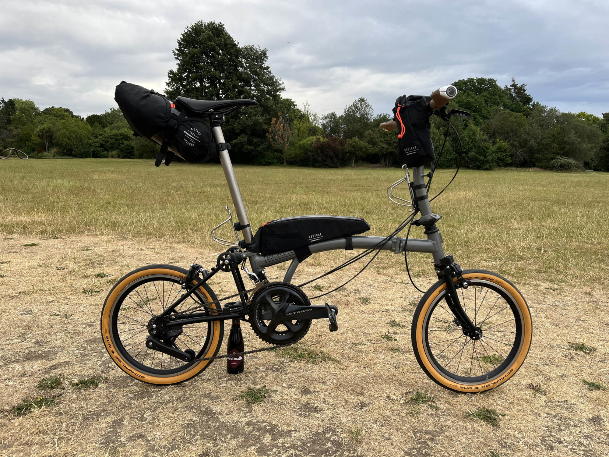 BROMPTON イギリスの折りたたみ自転車 パーツ 自転車 スポーツ