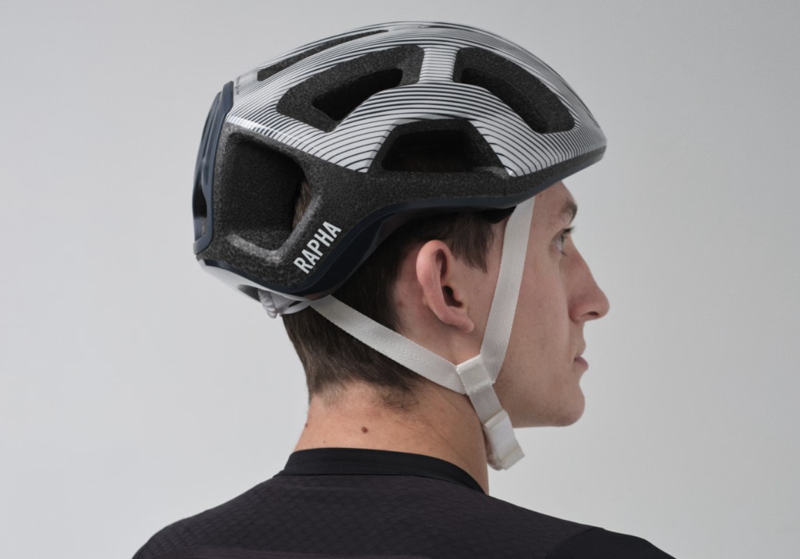 RaphaとPOCがコラボして超軽量ヘルメットRAPHA + POC VENTRAL LITEを